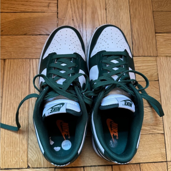 Nike Dunk Low ‘Michigan State’ - Picture 3 of 9